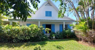 maison f4 150 m2 sur 800 m2,  avec garage