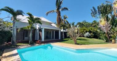 belle et spacieuse villa de charme sur la montagne.