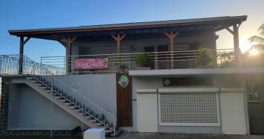 saint claude - local commercial