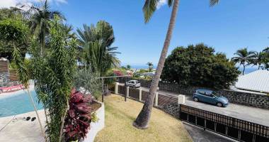 la possession (quartier sainte thérèse) - maison 5 piÈces avec piscine et vue mer