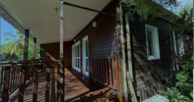 bouillante, bungalow vue mer 2 chambres à deux pas de la plage