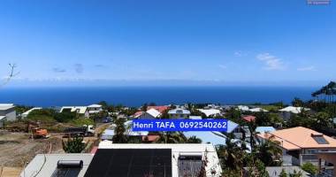 terrain constructible de 366 m2 avec vue mer et montagne