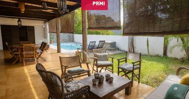 maison t5  avec 2 accès, en 2ème ligne du lagon à saint-gilles-les-bains