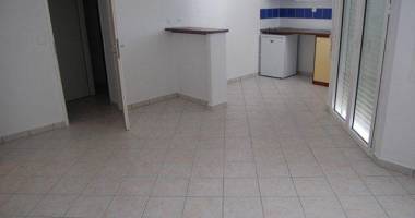 appartement 2 pièces - sainte-anne