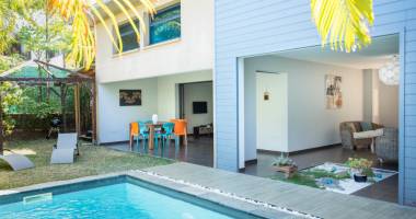 a louer en saisonnier ! belle villa de 4 pièces, avec piscine et proche plage de la saline - réf blue lagoon